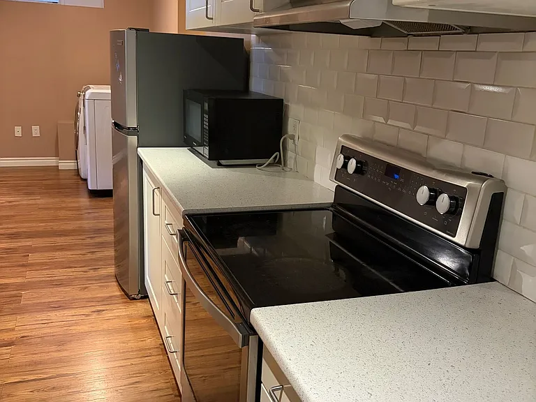 1264 Sim Pl #BASEMENT — Photo 8