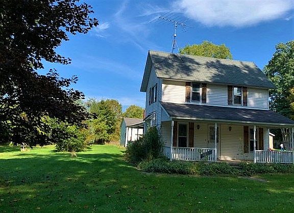 2nd image of 6985 East Ln