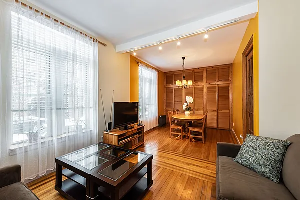 Sold by V I Properties Inc | media 9