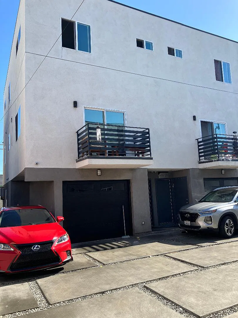 5 bed, 1600 sqft, $4,200 — Photo 4