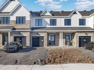 2526 Esprit Dr, Ottawa, ON K4A 0S6