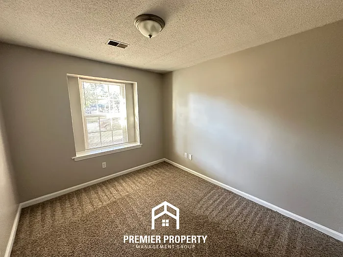 6362 Fawn Hollow Cir N — Photo 22