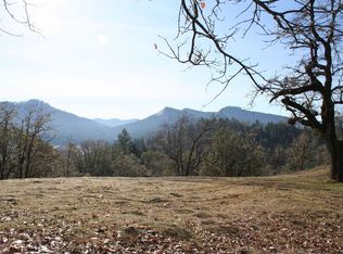 462 Dwight Ln, Roseburg, OR 97470