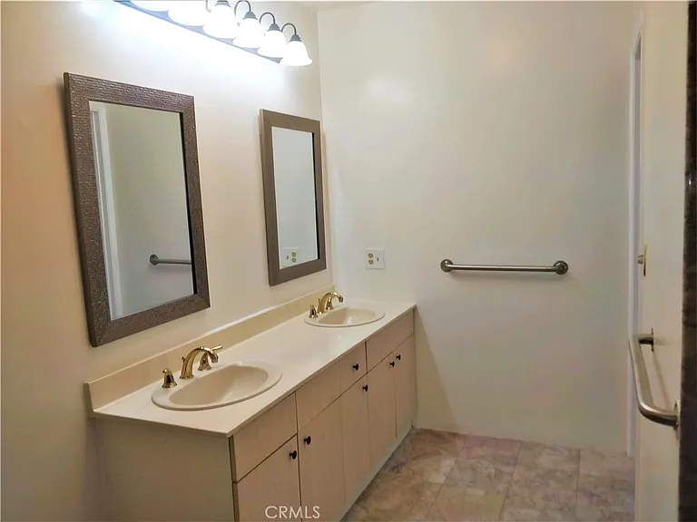 1205 Sierra Madre Blvd — Photo 11