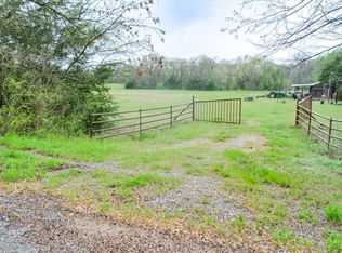 3602 Ward Neal Rd, Bells, TX 75414