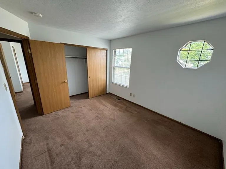 1133 King Ave — Photo 10