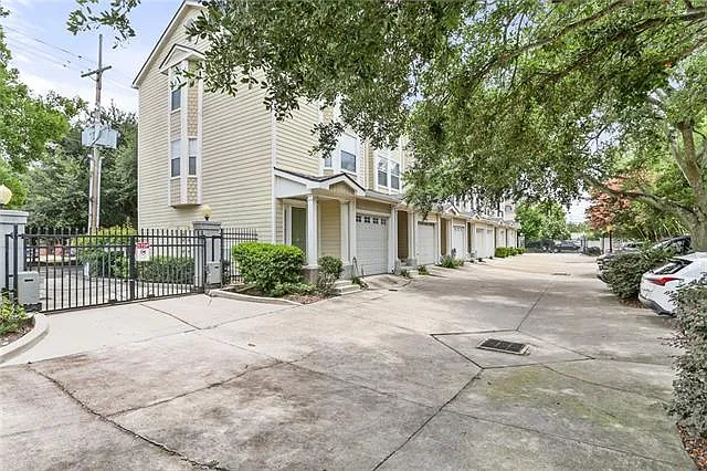 1436 Lake Ave #C