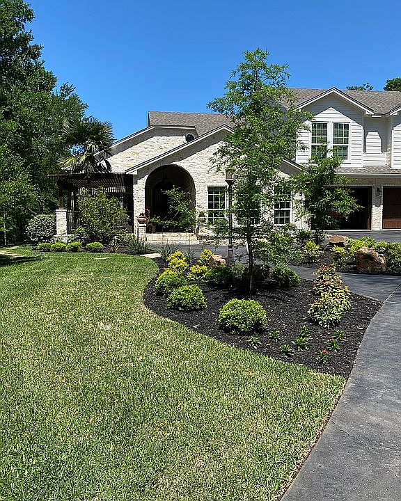 2nd image of 633 Wayne Dr