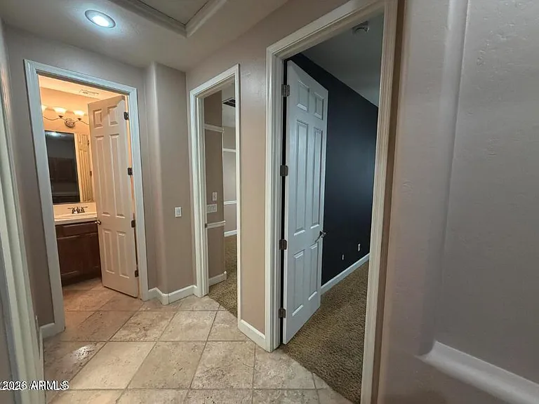 421 W Wisteria Pl — Photo 31