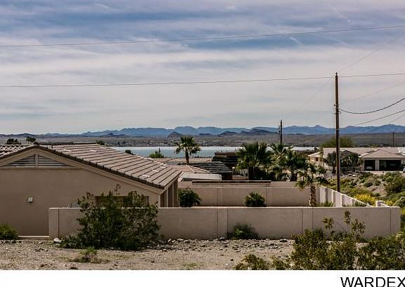 3rd image of 1831 Laramie Dr