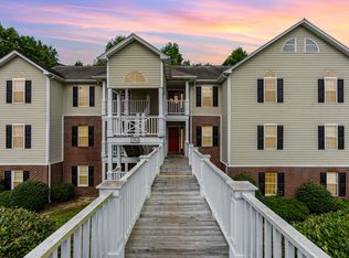 352 Bubble Creek Ct UNIT 10, Fayetteville, NC 28311
