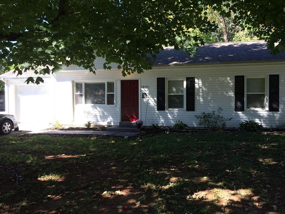 1st image of 1217 Redwood Ave