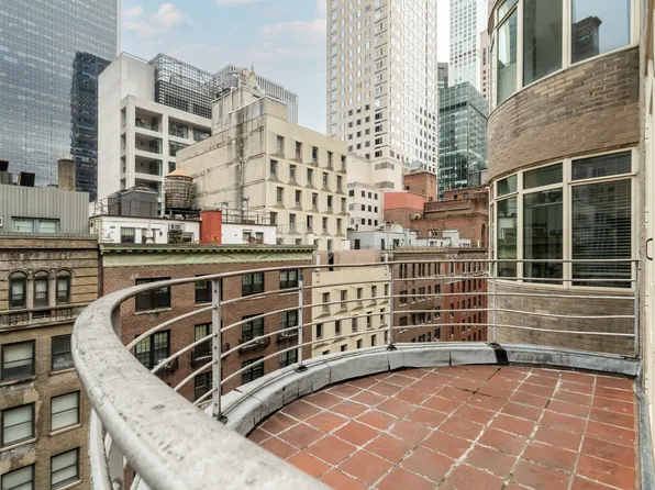 24 West 55th Street image 10 of 11