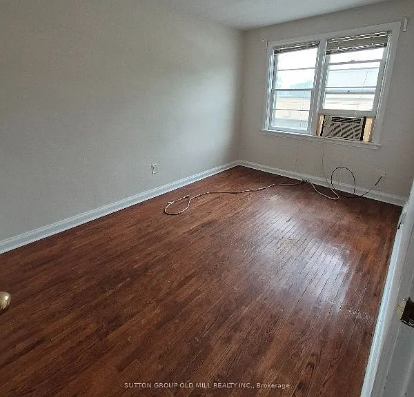 2355 Lakeshore Rd W #2 — Photo 11