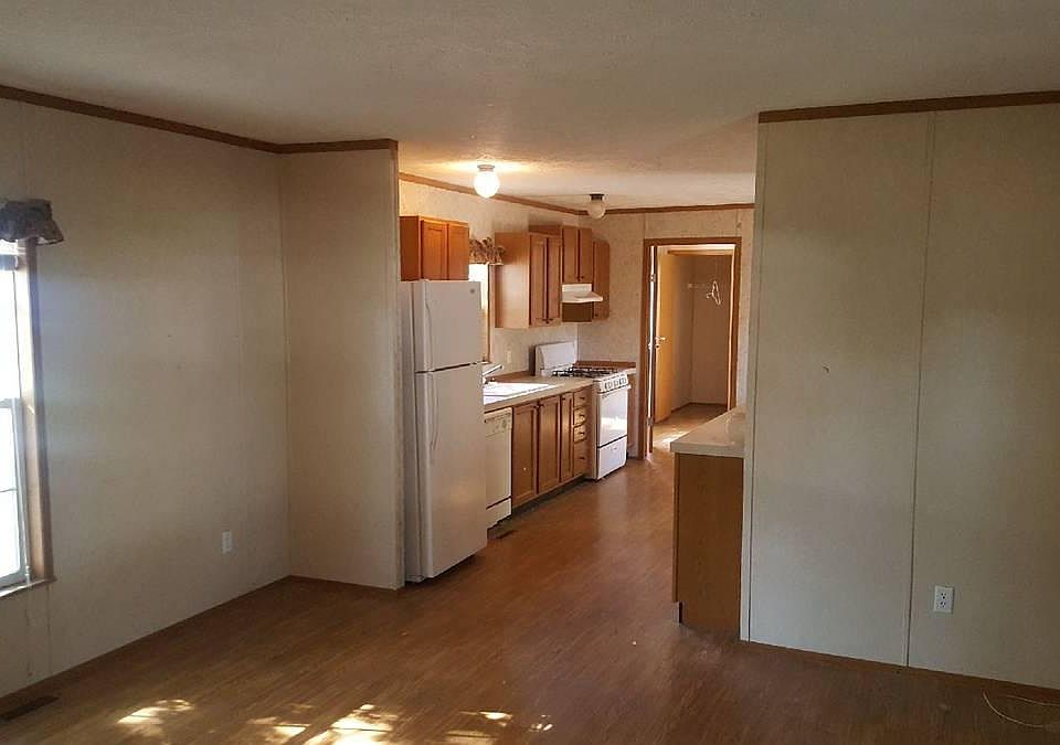 2nd image of 2900 Grand Ave Lot 331