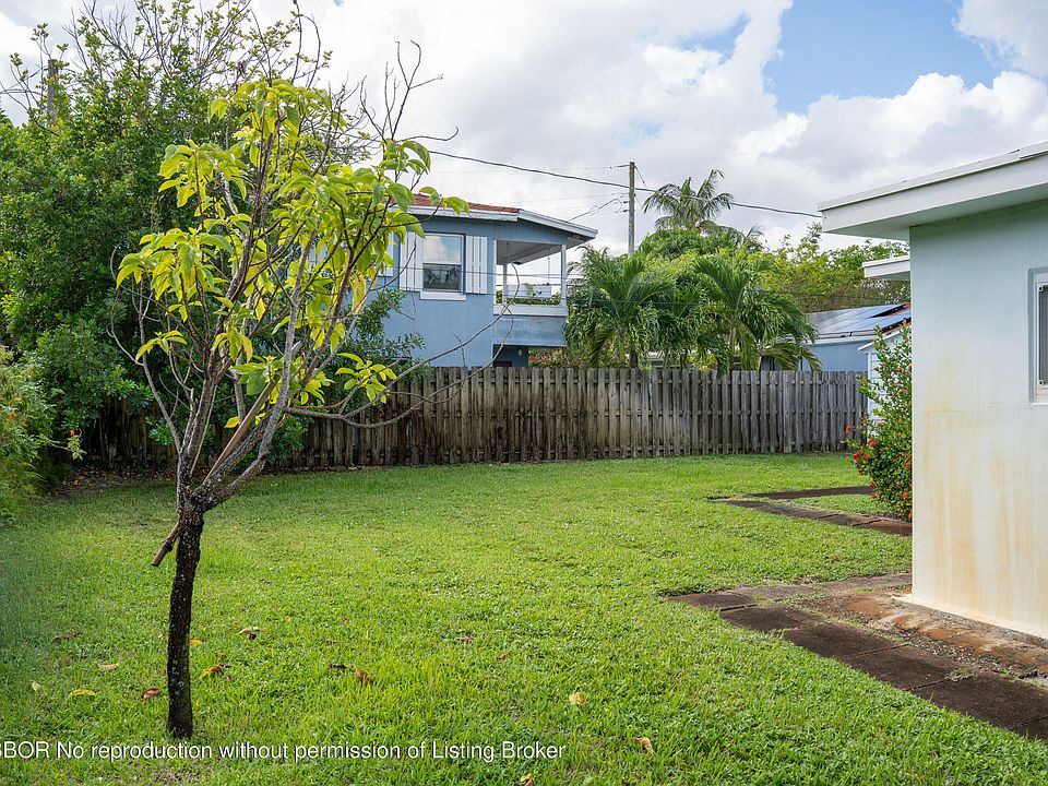 2nd image of 258 Cortez Rd