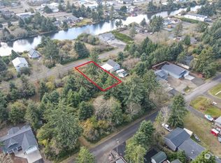 956 Mount Olympus Ave SE, Ocean Shores, WA