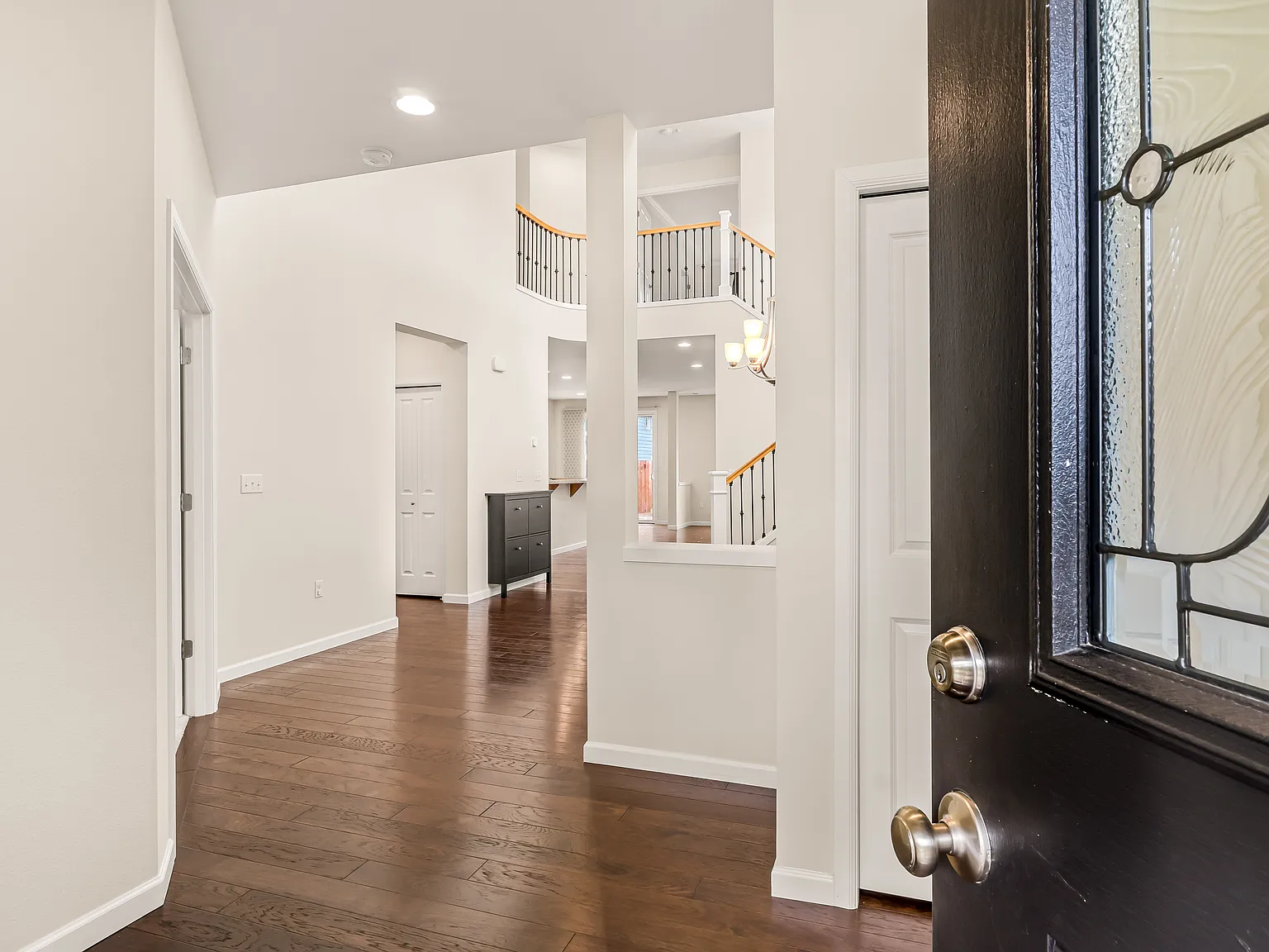 5 bed, 3.5 bath, 3453 sqft, $4,650 — Photo 4