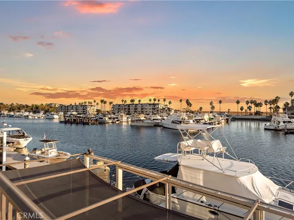 17019 Edgewater Ln, Huntington Beach, CA 92649