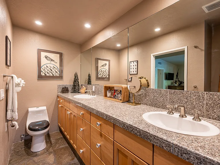 2070 N Whitewater Club Dr — Photo 25