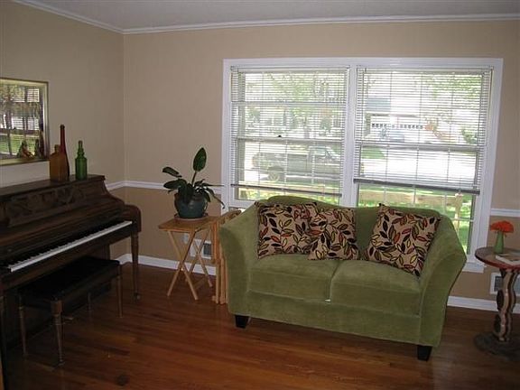 2nd image of 9421 Carter Dr