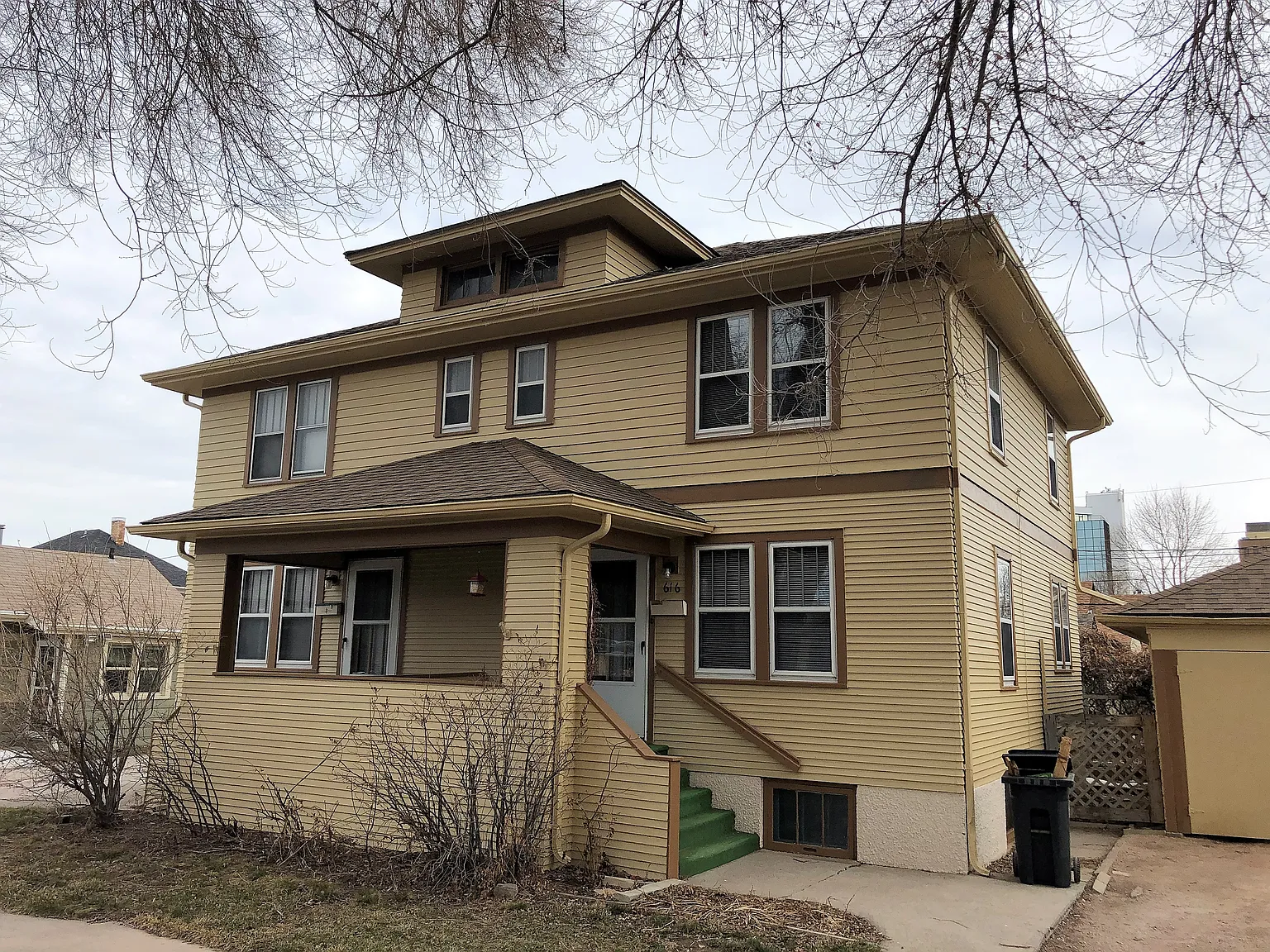 2 bed, 1200 sqft, $1,200 — Photo 1