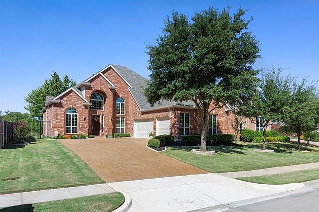 1st image of 2004 Creekvista Dr