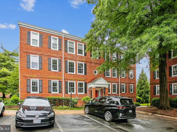 3010 S Columbus St APT B1, Arlington, VA 22206