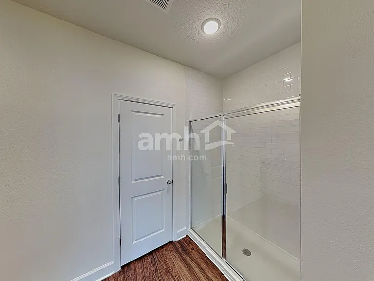 11458 Bay Hill Cir — Photo 17