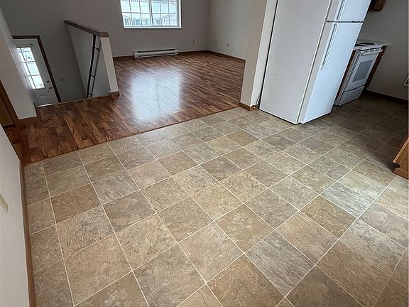 3rd image of 915 28th Avenue N