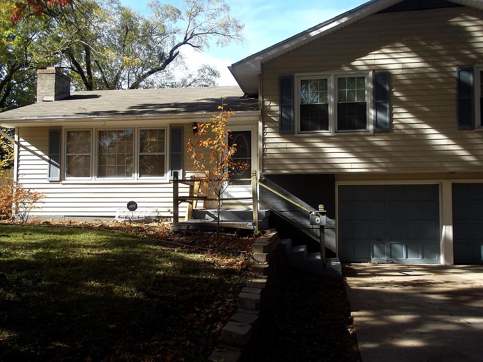1st image of 13516 Bennington Ave