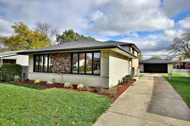 1st image of 8717 S McVicker Ave