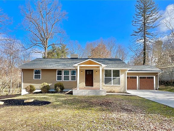 3rd image of 7632 Birchmont Dr