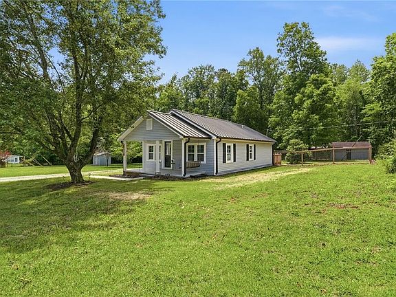 4th image of 165 Braswell Mountain Rd