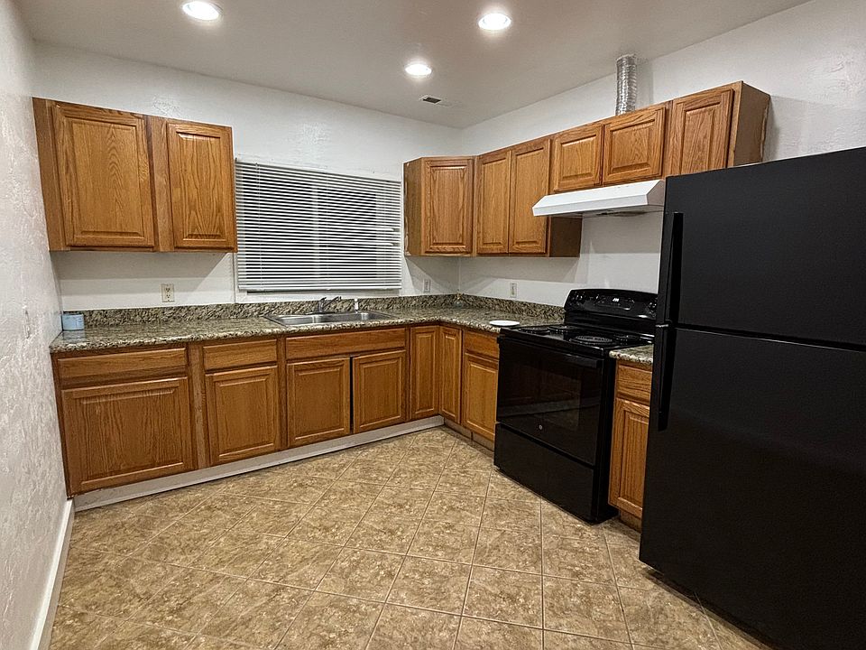 1st image of 2020 W 9th Pl