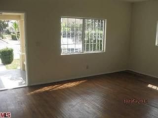 4th image of 2815 Arlington Ave