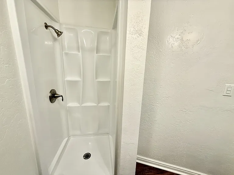 2535 Adams Ave #4 — Photo 11