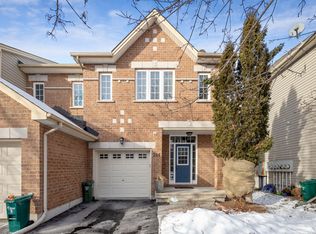 214 Saddlesmith Cir #1, Ottawa, ON K2M2Z1