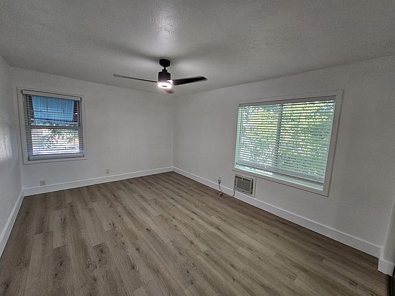 5th image of 2616 T St APT 9