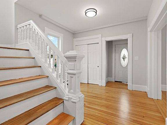 5th image of 94 D St