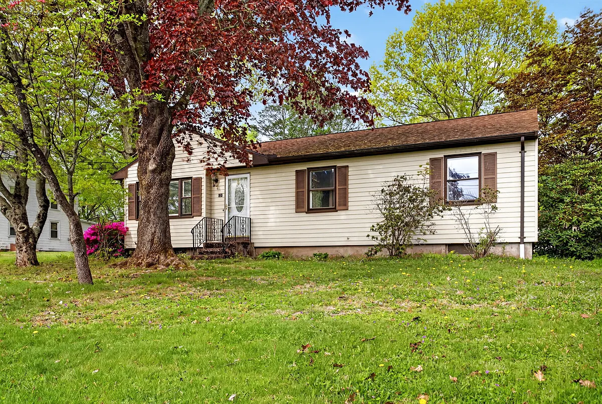 Building Photo - 121 Cherry Hill Rd
