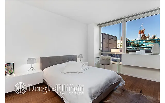 Sold by Douglas Elliman | media 29