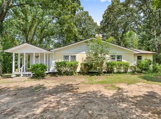 131 B D Johnston Rd, Central, SC 29630
