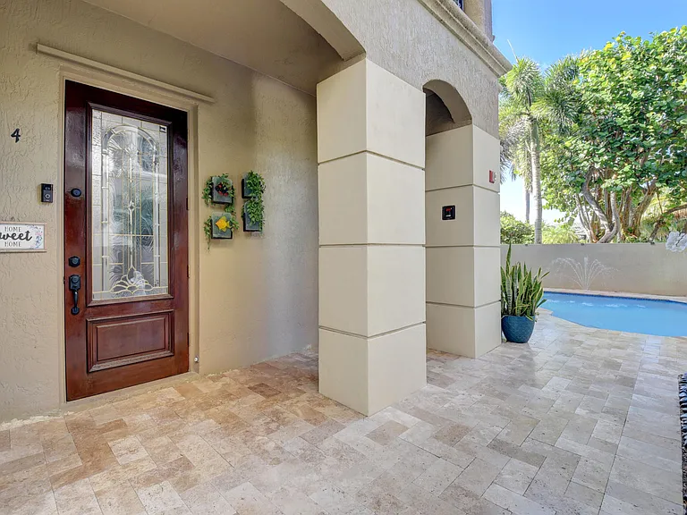 921 Osceola Dr #4 — Photo 4