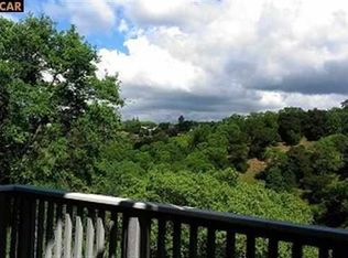 2962 Saklan Indian Dr, Walnut Creek, CA 94595