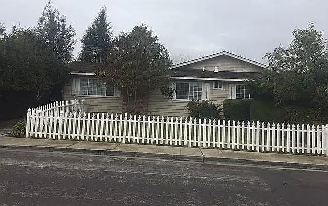 1st image of 794 Cornell Dr #1