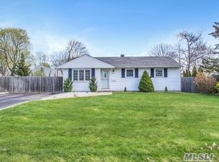 2803 Connecticut Ave, Medford, NY 11763