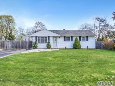 2803 Connecticut Ave, Medford, NY, 11763