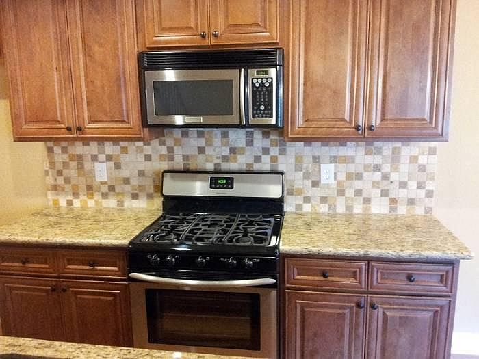 SS gas range & microwave