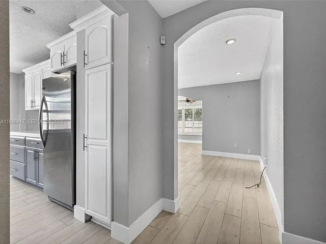 217 SW 5th St — Photo 4